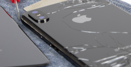 iPhone 13 Pro Arka Cam Değişimi İstanbul iPhone 11'in Arka Tasarımı Cam mı?